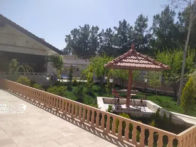 ویلا استخردار بهارستان در اصفهان
